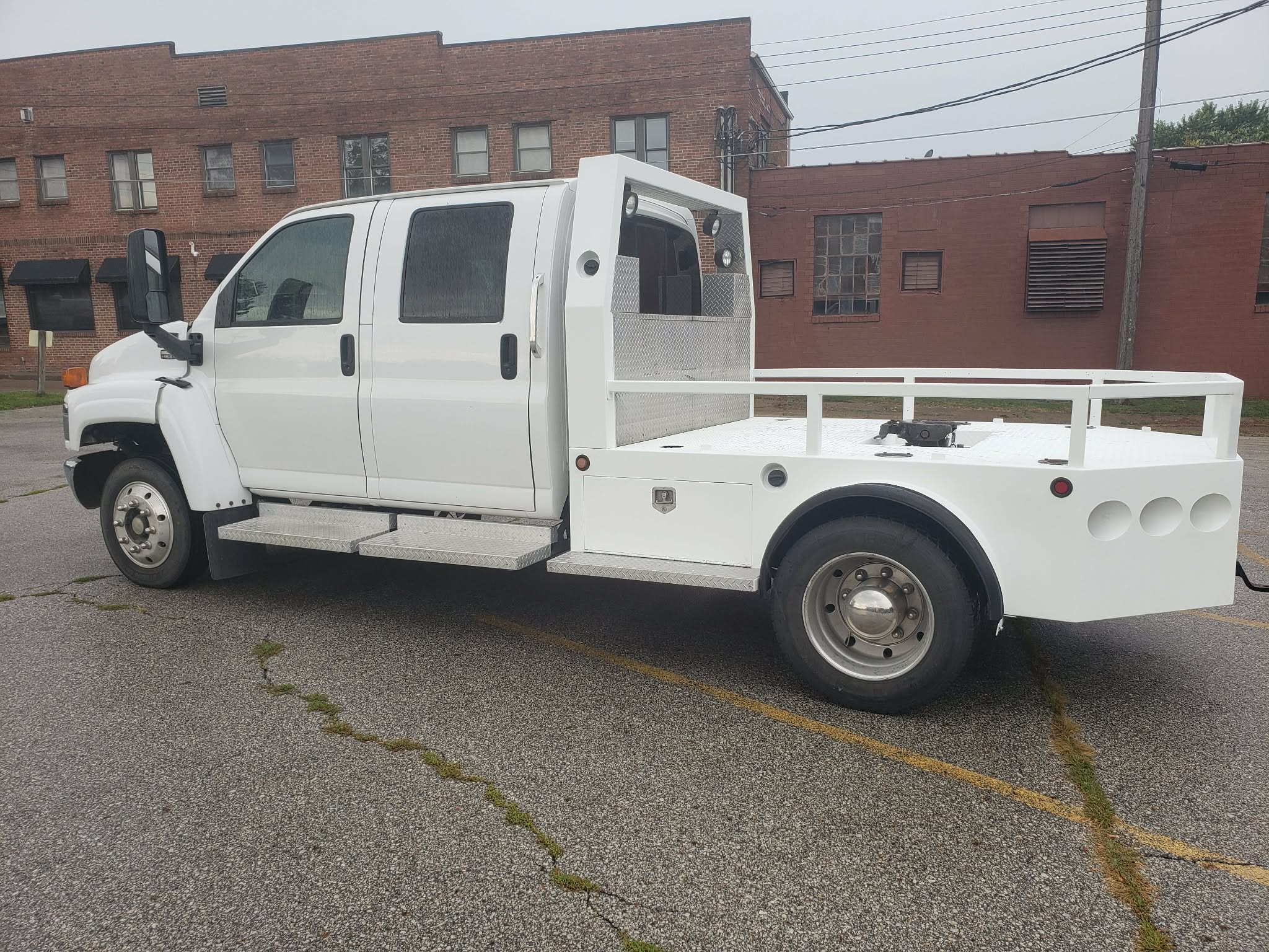 2005 Chevy Kodiak spray-on bed liner