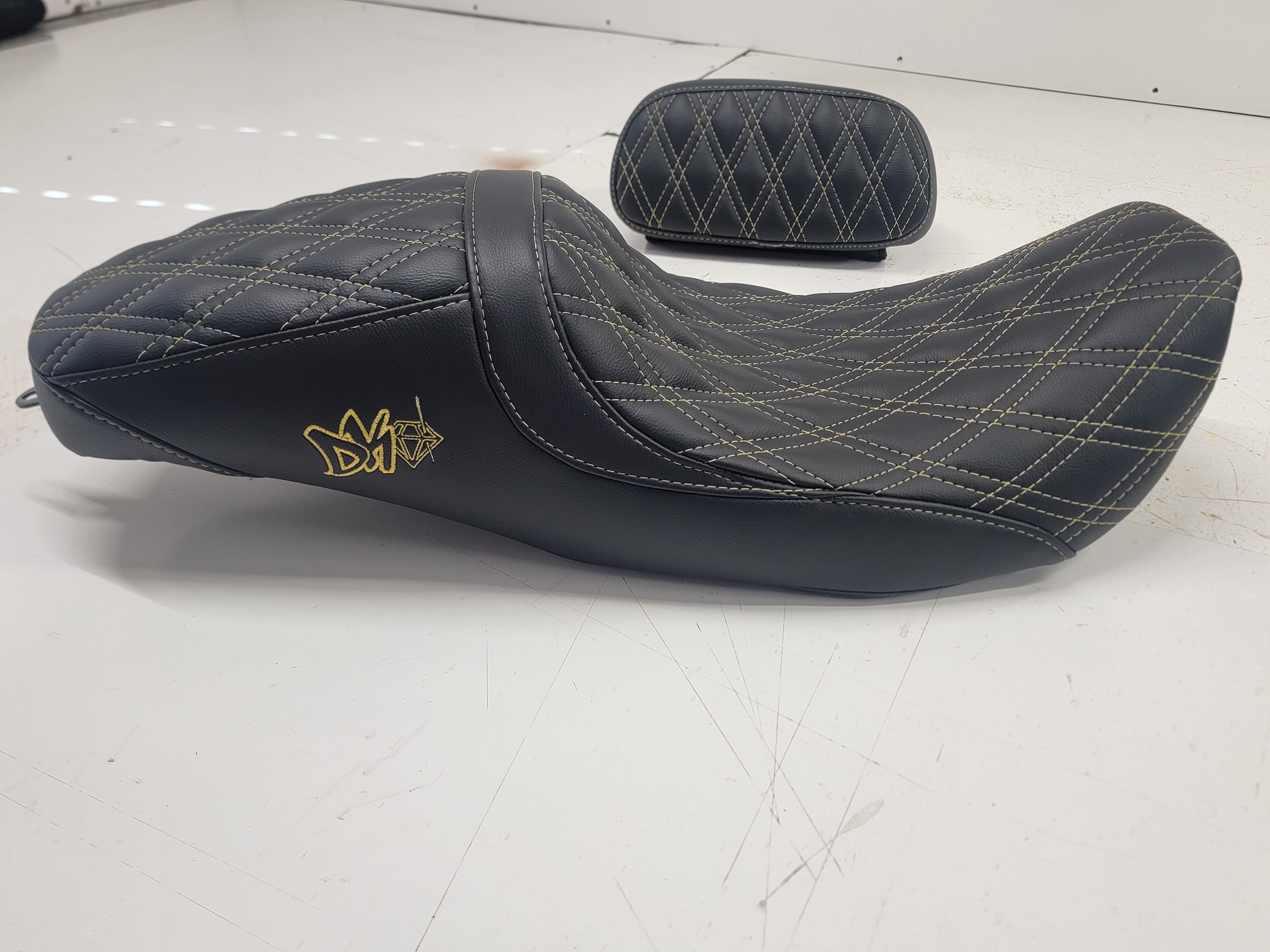 Double Stiched Diamond Motorcycle Seat detail